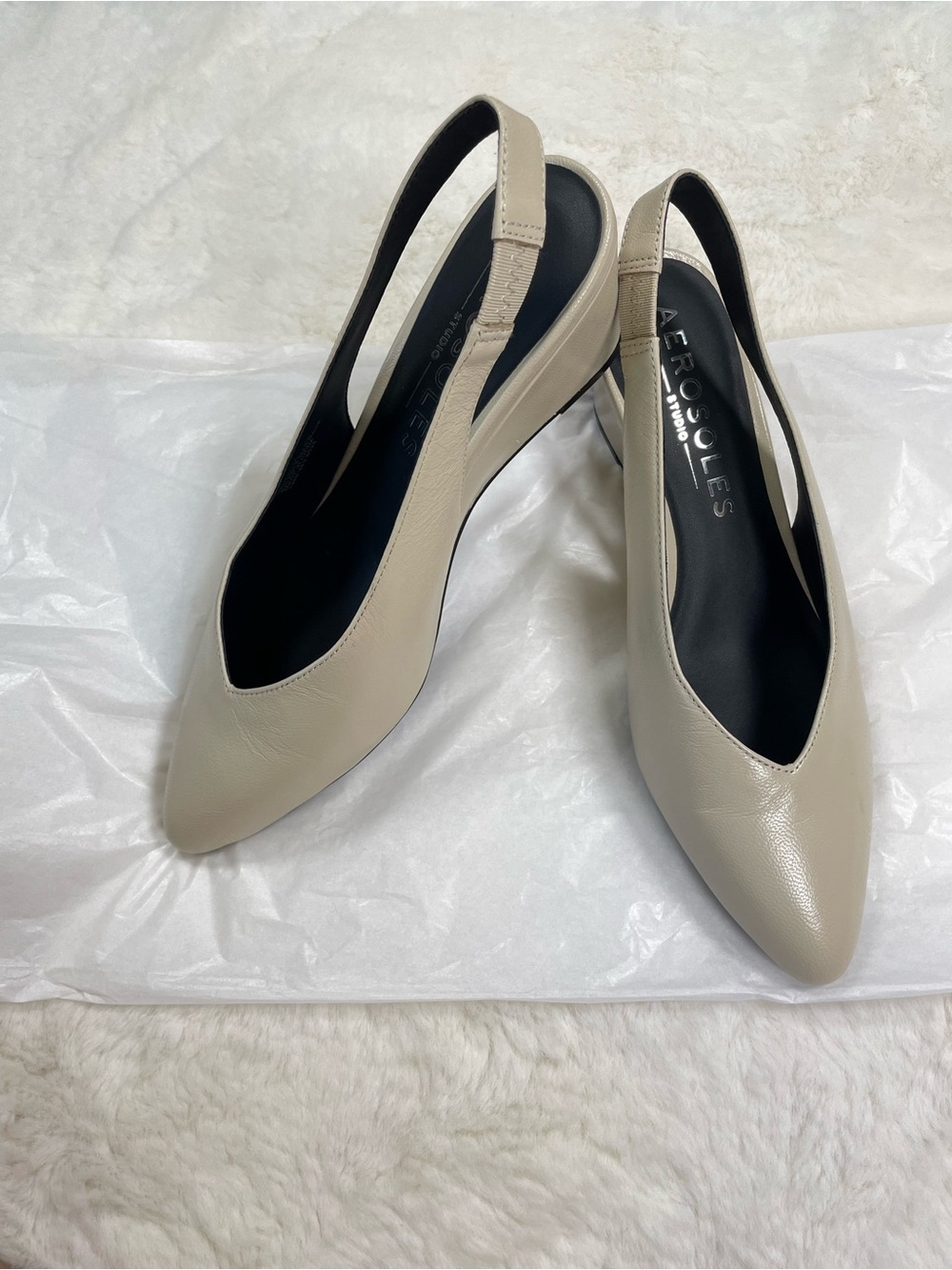 NWOB AEROSOLES Pointed Toe Slingback Flats in Beige/gray, Sz 8.5